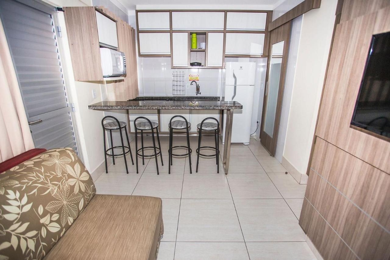Apartamento 166 - Lacqua Diroma V カルダス・ノバス エクステリア 写真
