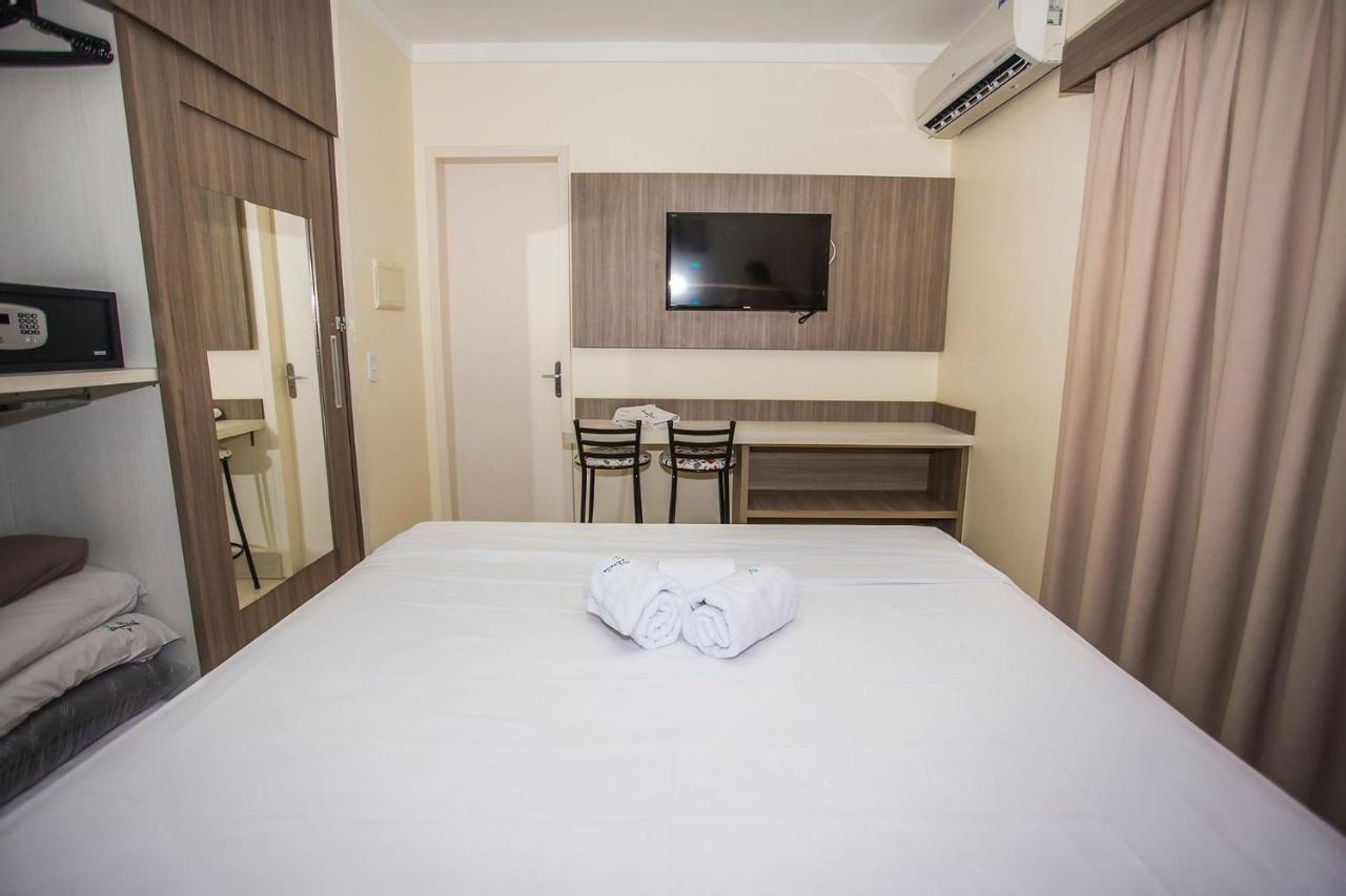 Apartamento 166 - Lacqua Diroma V カルダス・ノバス エクステリア 写真